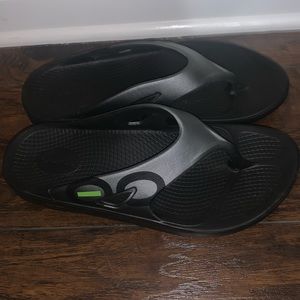 OOFOS original Lightweight Sports sandals